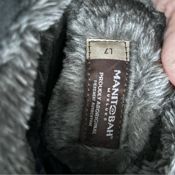 Mid Length Manitobah Mukluks - Picture 5 of 5